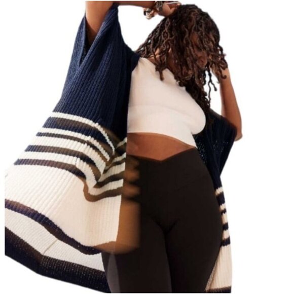 NWT Aerie Navy Blue White Oversized Long Heavy Knit Cardigan Size X-Small Small - Picture 2 of 7